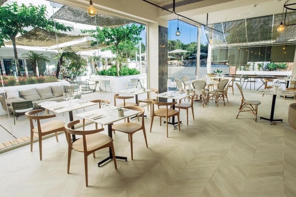 Изображение Inturotel Cala Esmeralda Beach Hotel & SPA 4*
