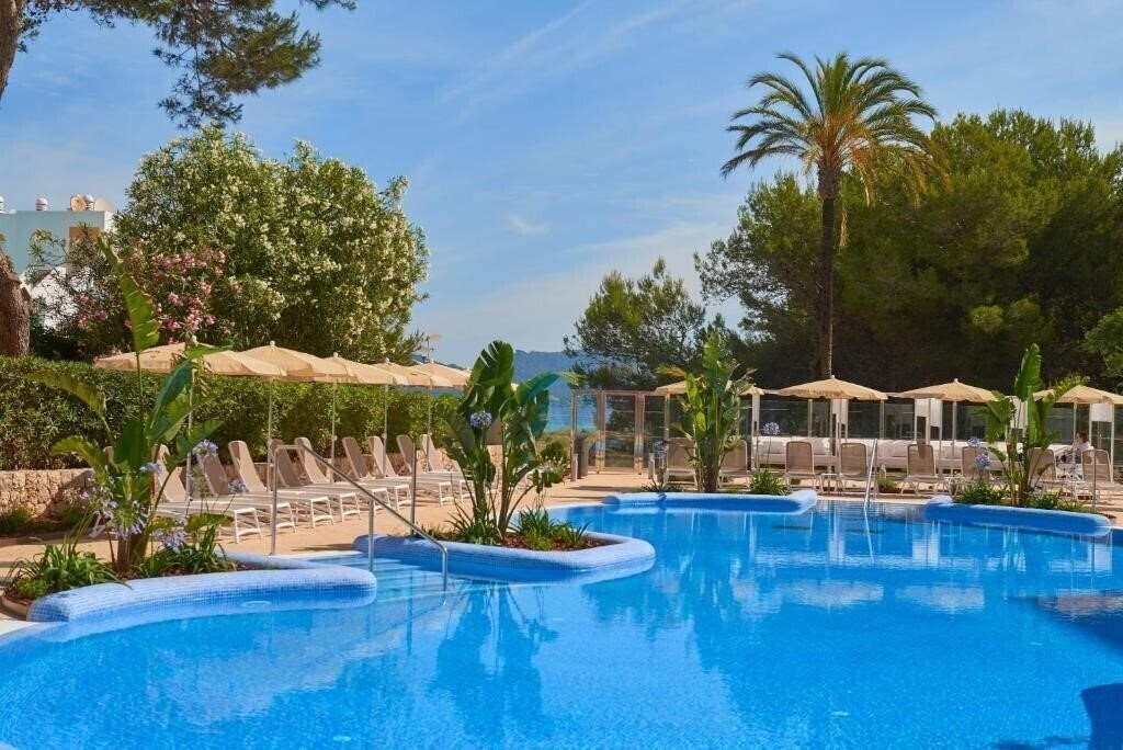Готель Hipotels Bahia Cala Millor 4*