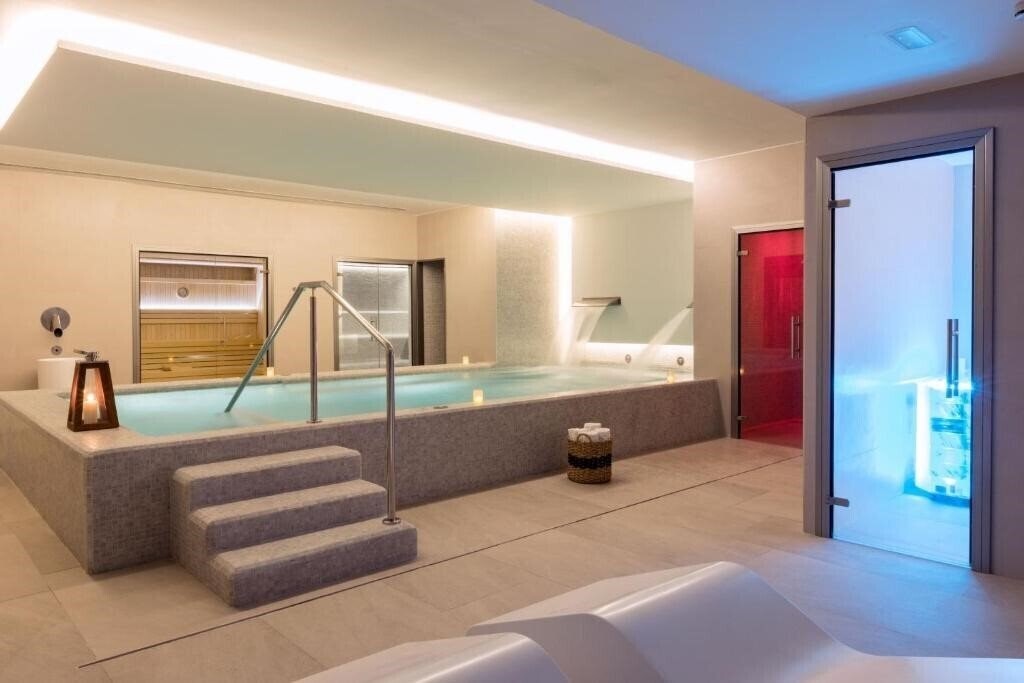 Фото Bordoy Alcudia Port Suites 4*