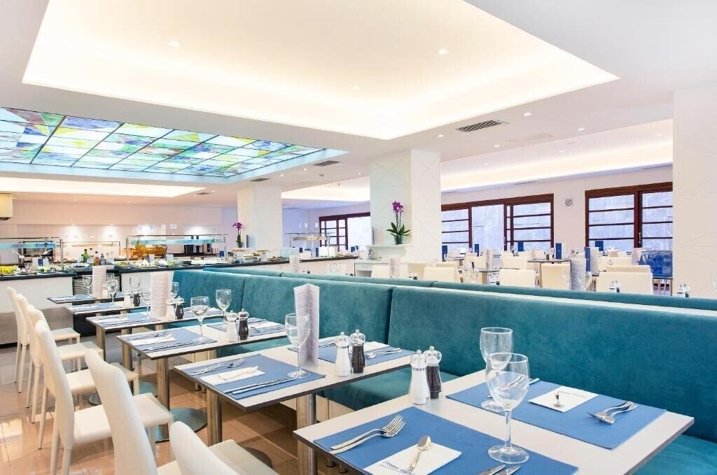 Фотографія Reverence Life Hotel (Adults Only +16 Y.O.) 4*