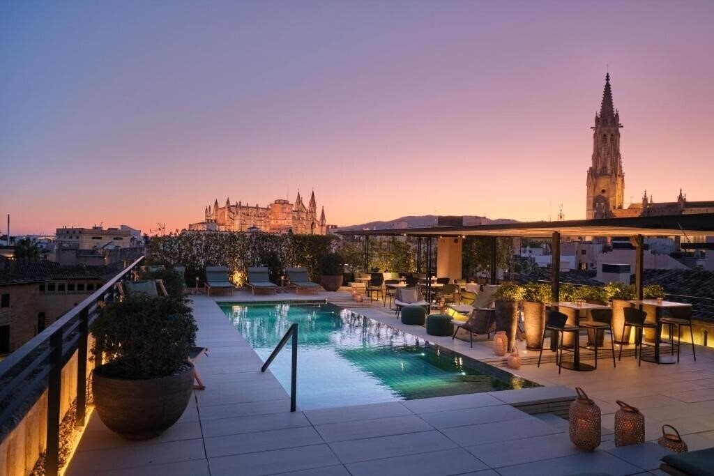 Отель Sant Francesc Singular 5*