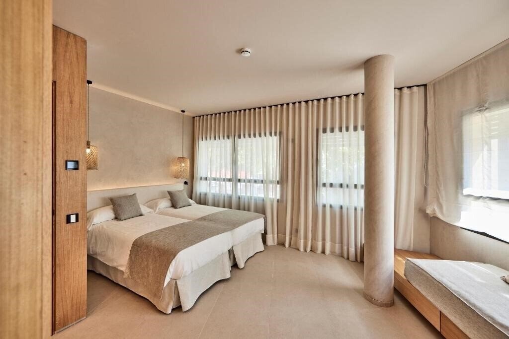 Фото Joe's Gomila Boutique Hotel 4*