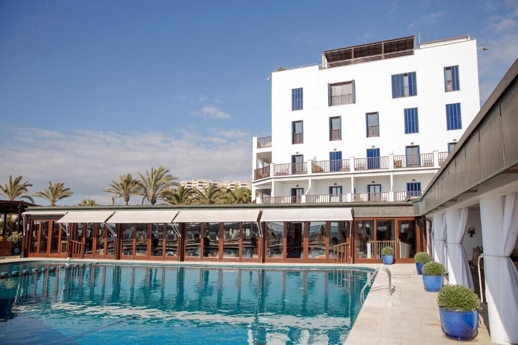 Отель Portixol & Restaurant 4*