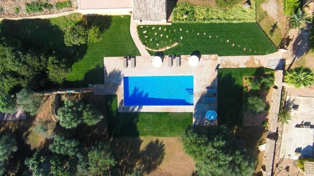 Картинка Bennoc Petit Hotel 4*