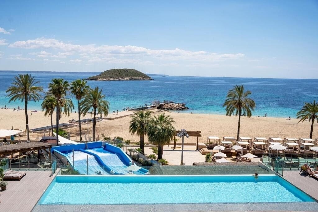 Отель Innside by Melia Wave Calvia 4*