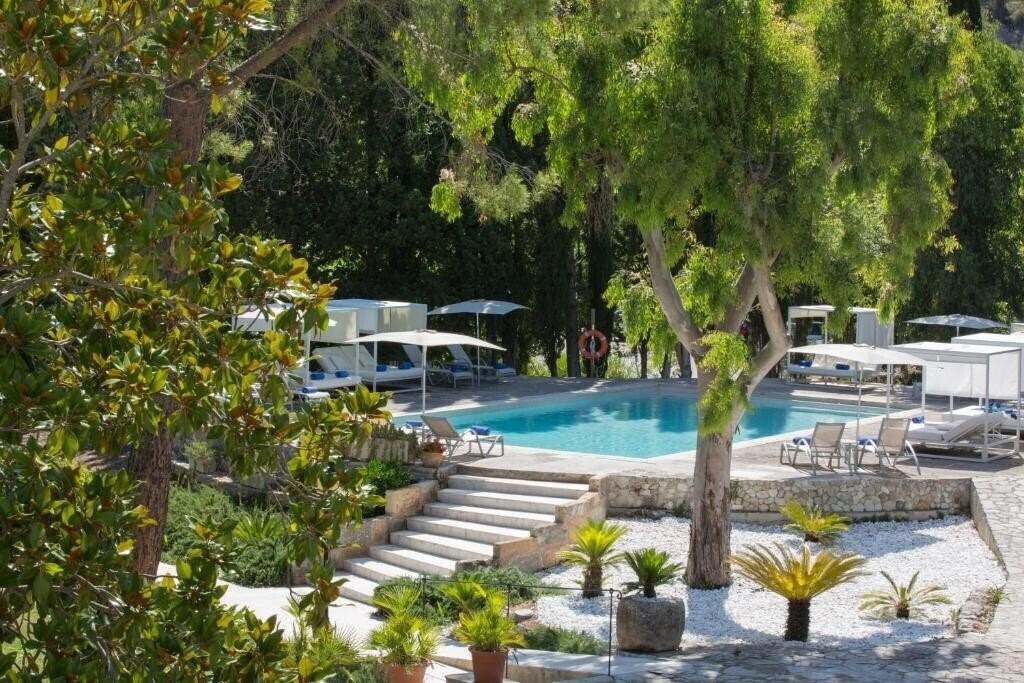 Отель L Hermitage Hotel & SPA 4*
