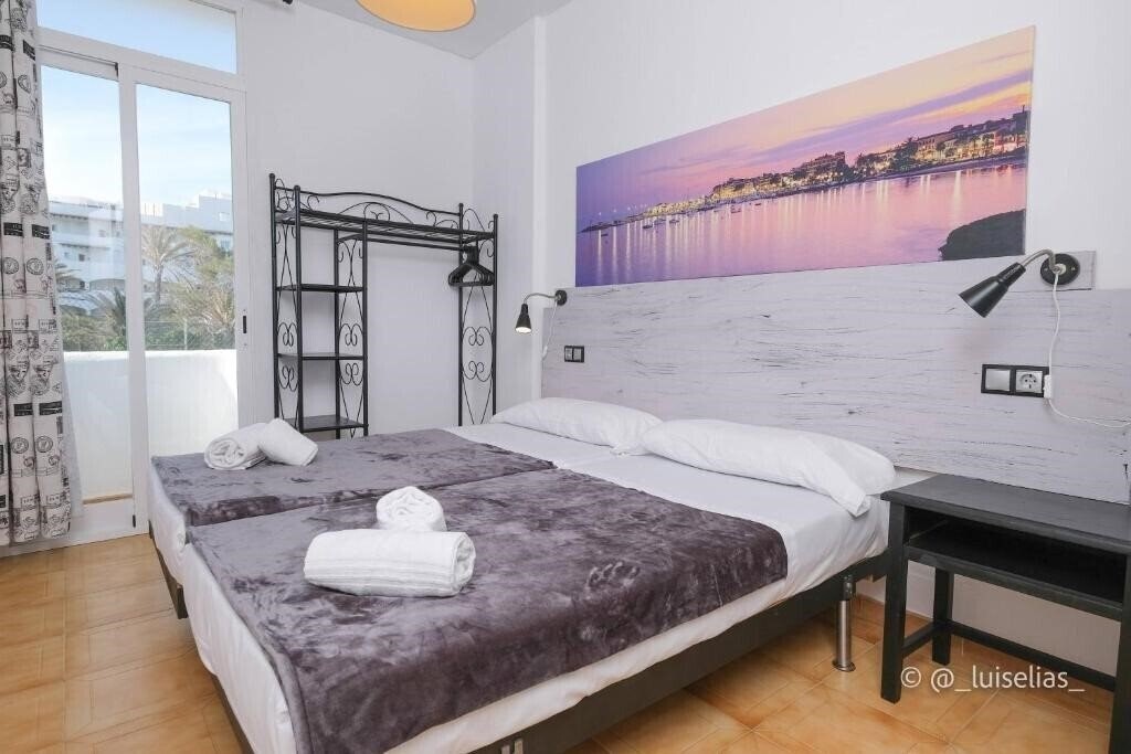 Фото Apartamentos Ibiza 3*