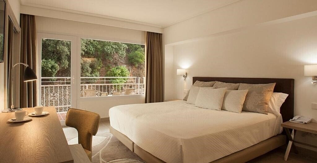 Готель Bordoy Continental Valldemossa 4*