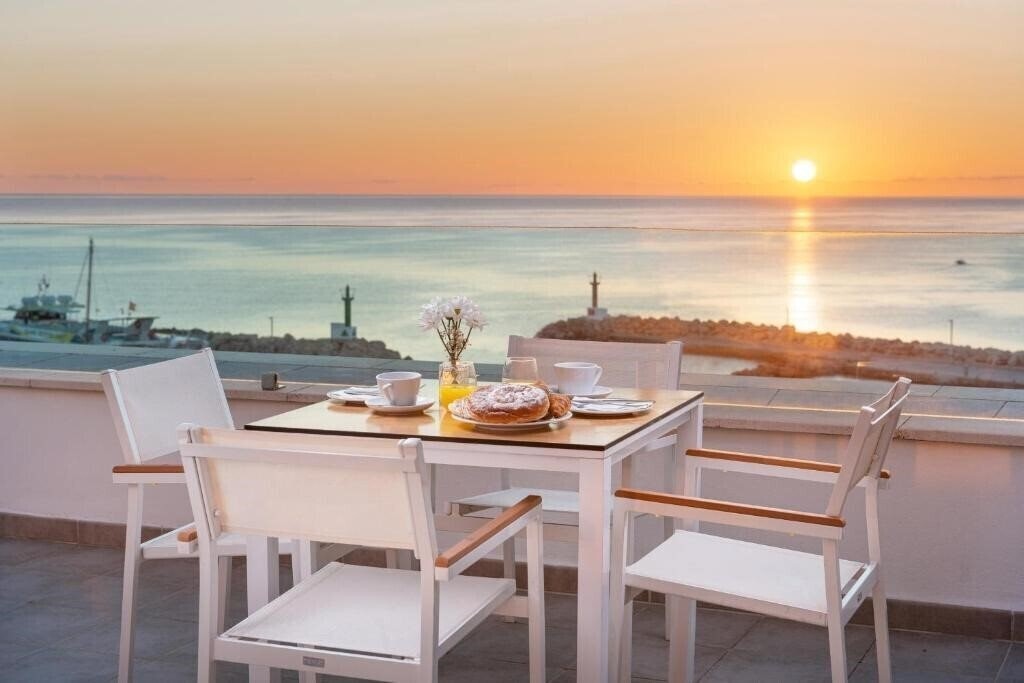 Готель Cala Bona 4*