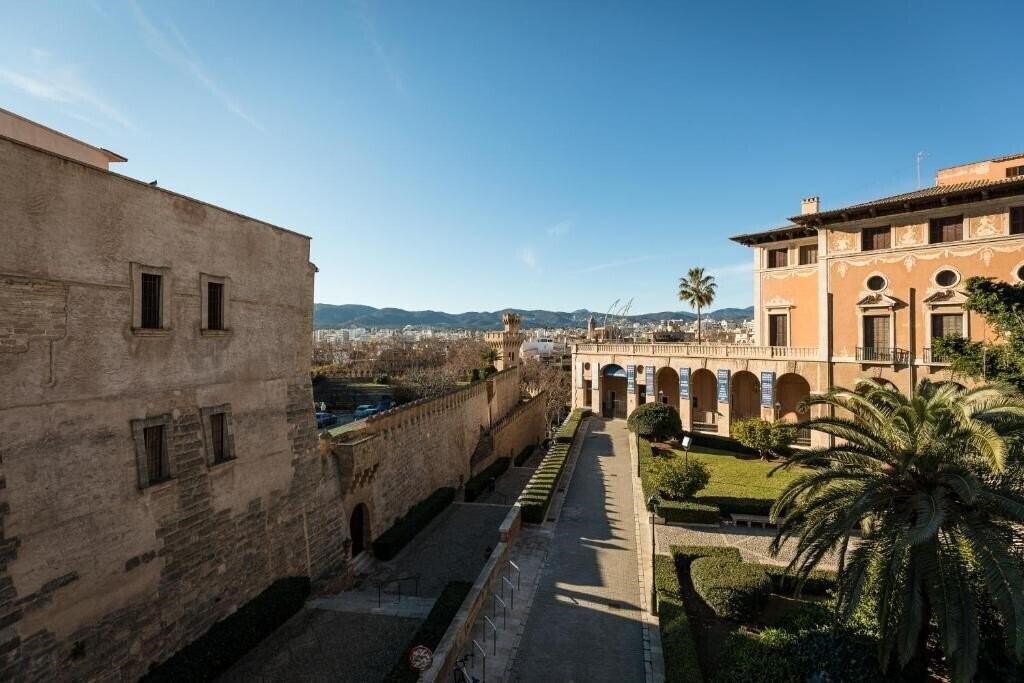 Фото Can Cirera 4*