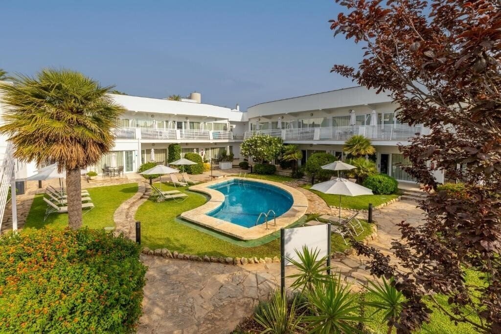 Фото Hoposa Montelin Apartments 4*