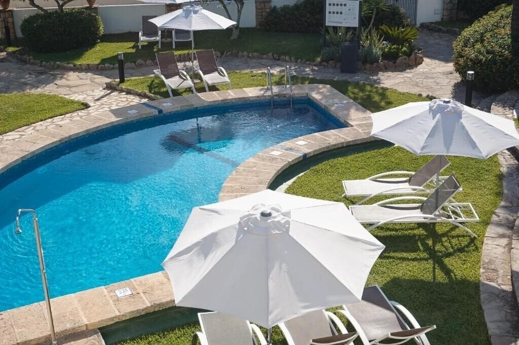 Фотографія Hoposa Montelin Apartments 4*