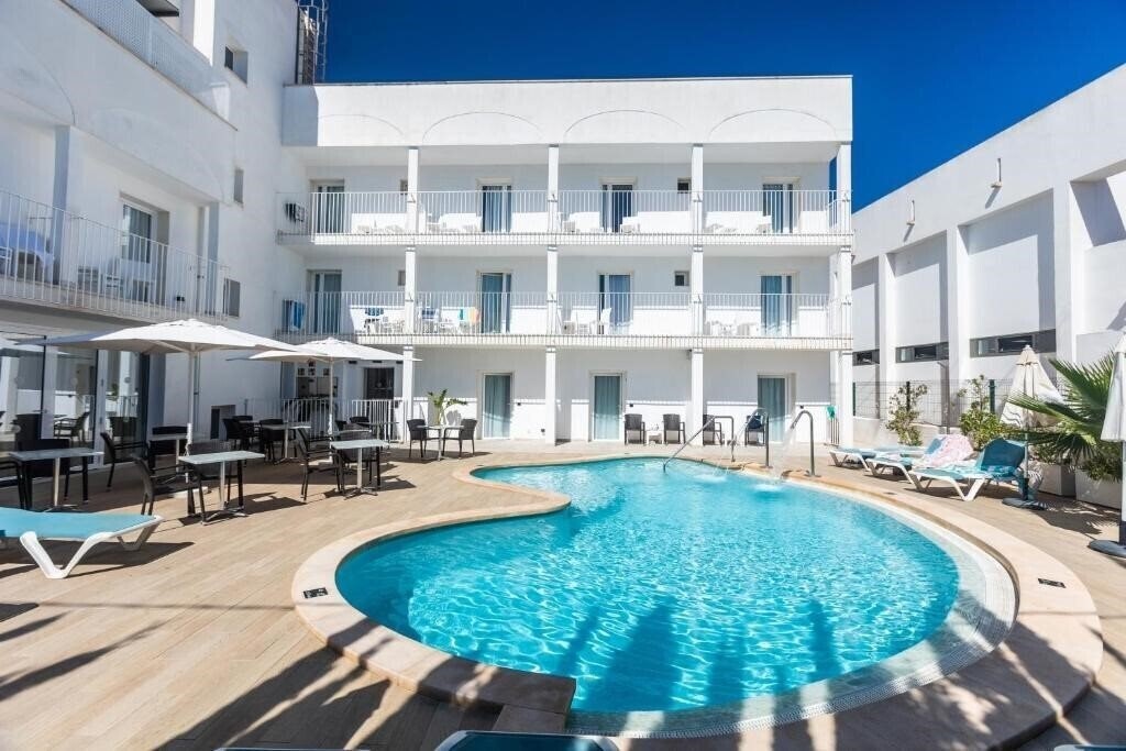 Готель Inner Rupit 3*