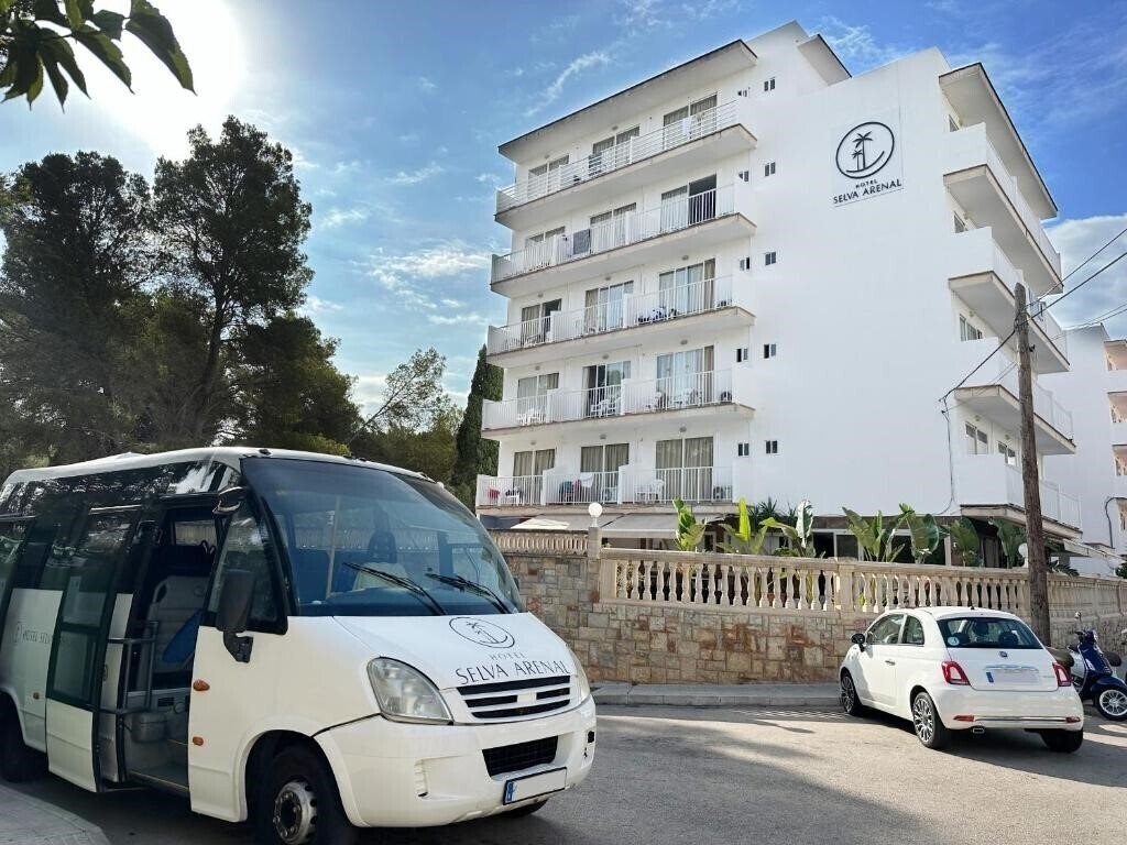 Готель Selva Arenal 2*