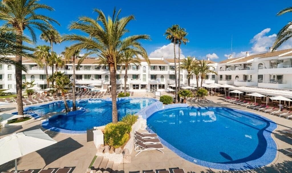 Готель Hoposa Villaconcha 4*