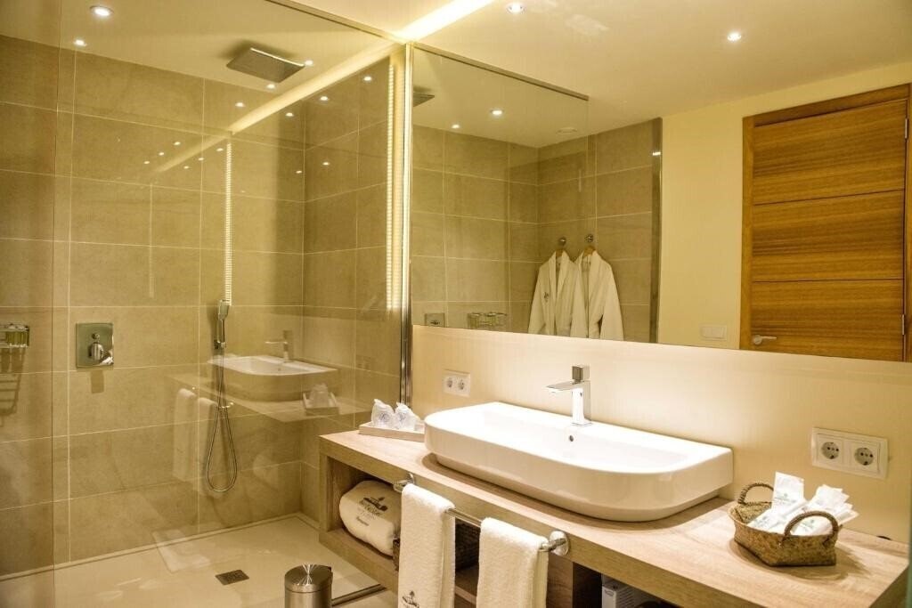 Фотографія Hotel Son Trobat Wellness & SPA 4*