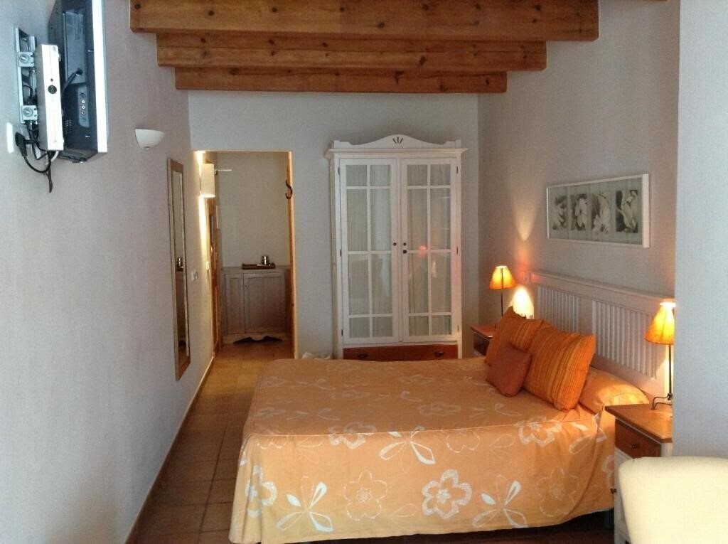 Зображення Hotel Es Mercadal 3*