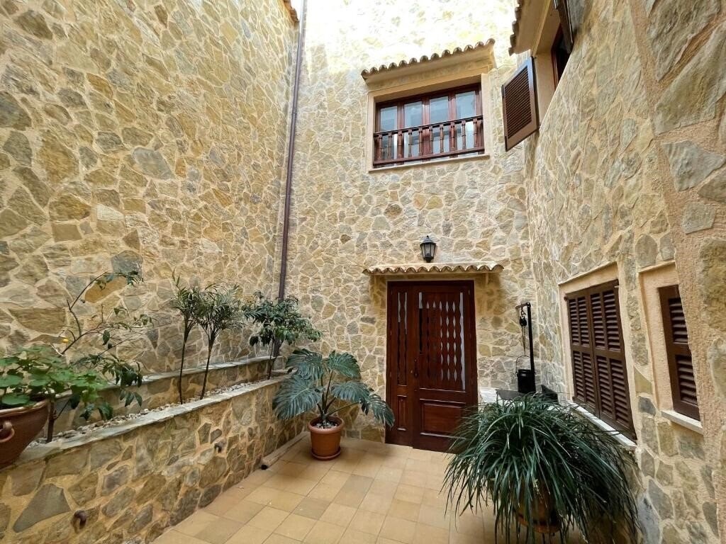 Картинка Hostal Can Gallu 2*