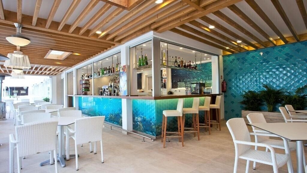 Картинка Puerto Azul Suite 4*