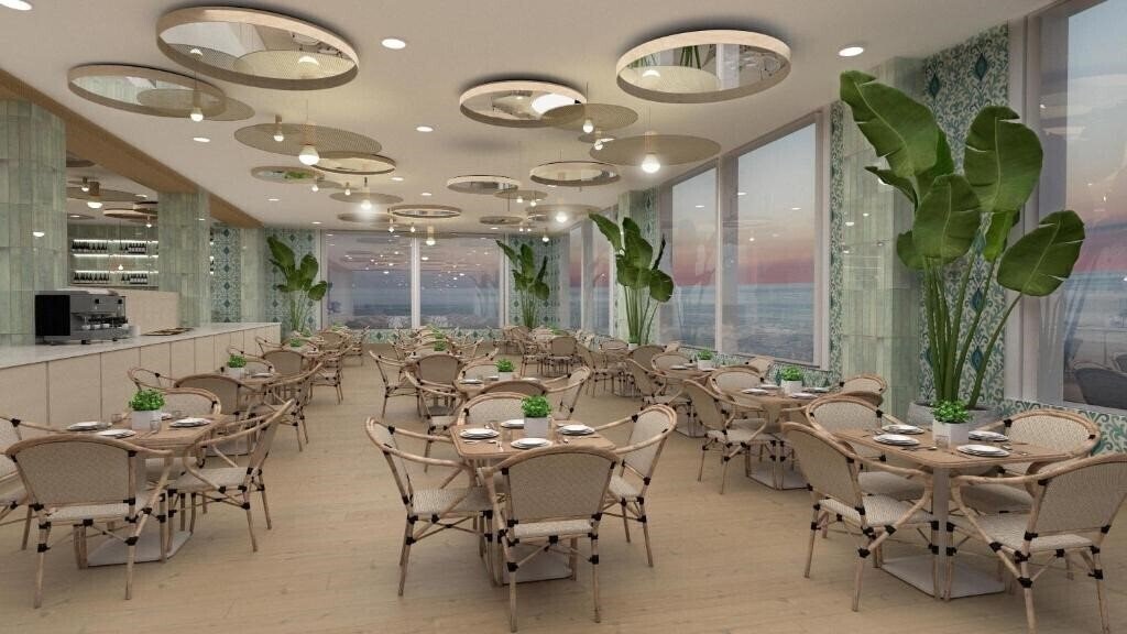 Фотографія Hotel Urania Arenal (ex. Elegance Playa Arenal) 3*