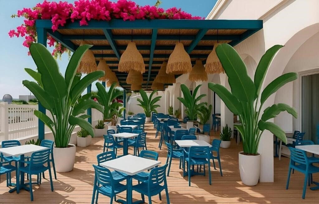 Зображення Hotel Urania Arenal (ex. Elegance Playa Arenal) 3*