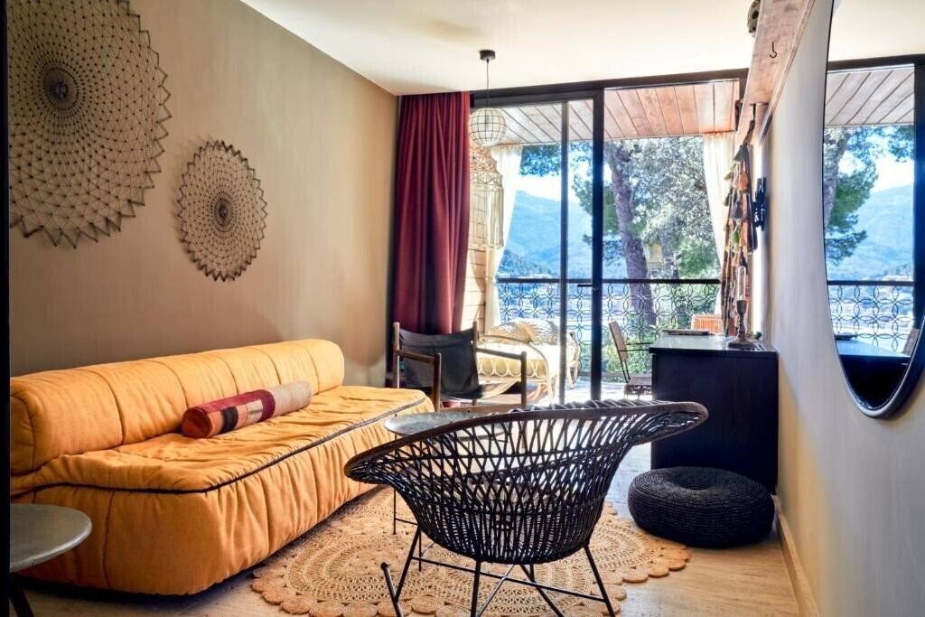Отель Bikini Island & Mountain Port de Soller 4*