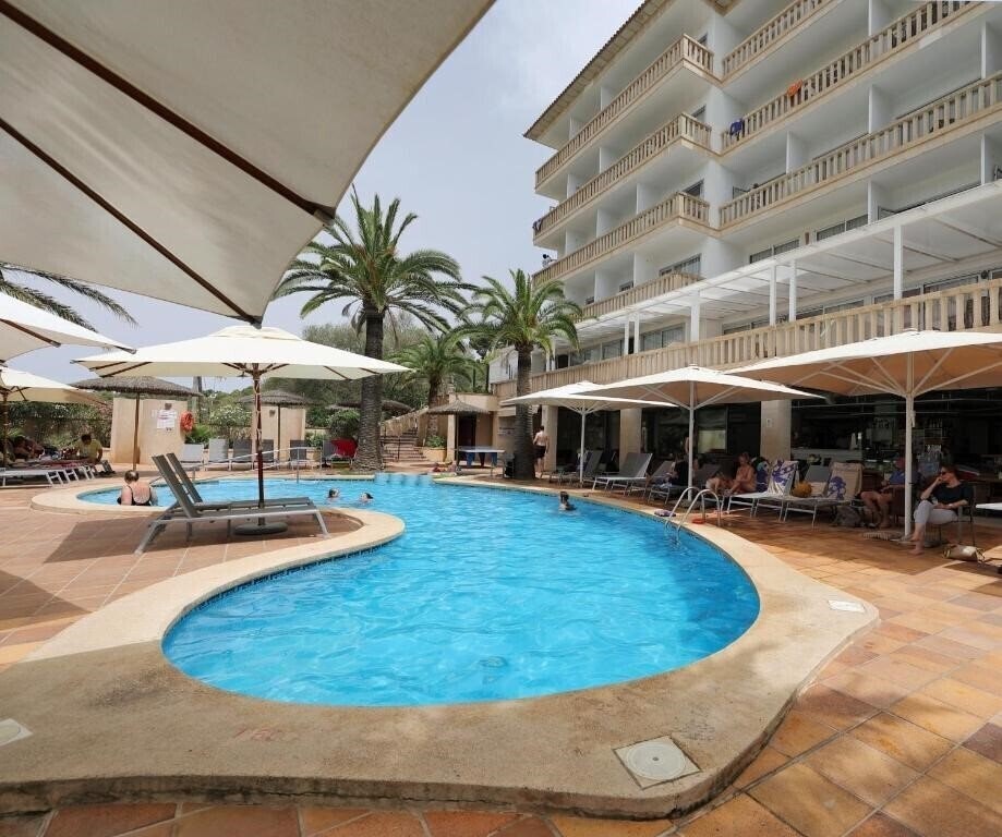 Фото Hotel Cala Santanyi & Apartamentos 4*