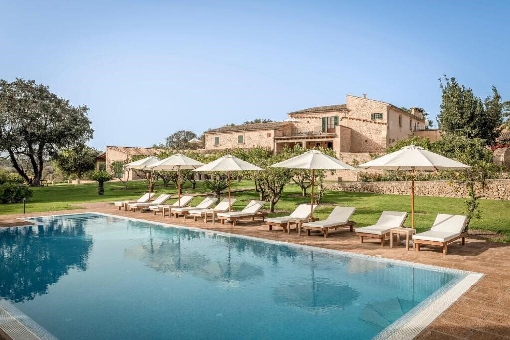 Готель Finca Son Roig 4*