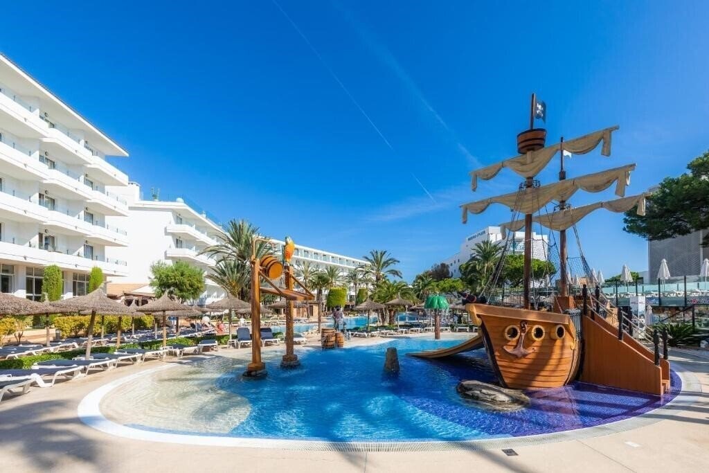 Готель Marins Playa 4*