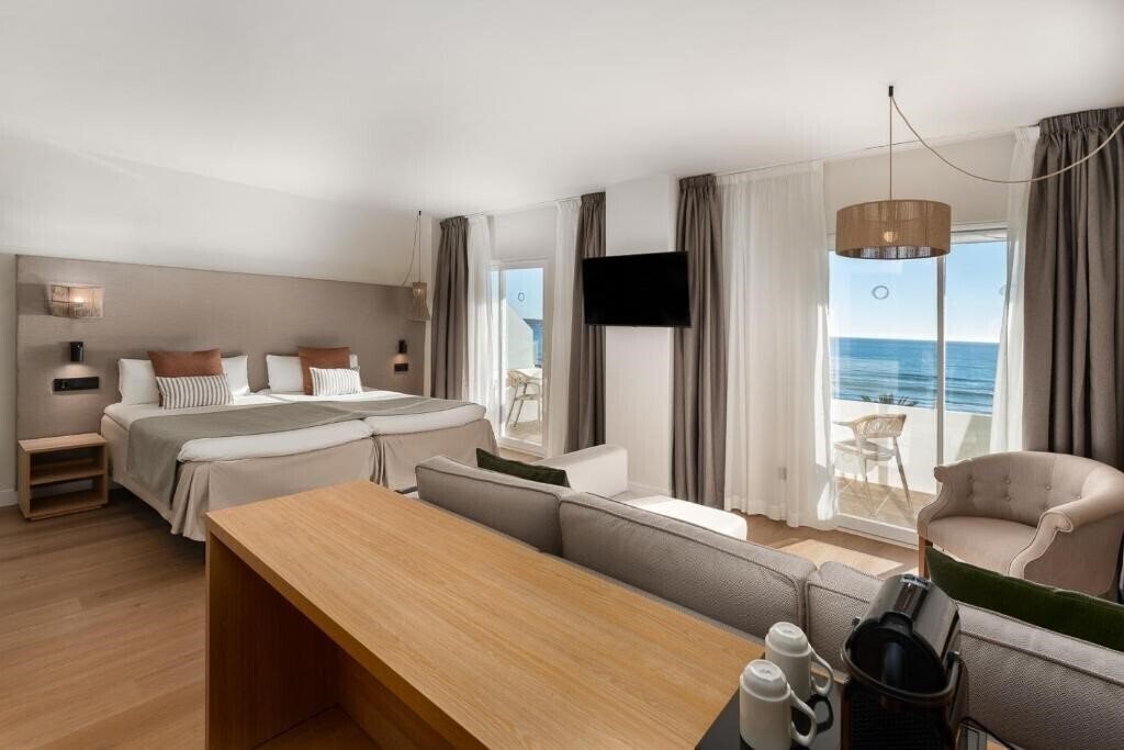 Фото Fergus Style Palma Beach 4*