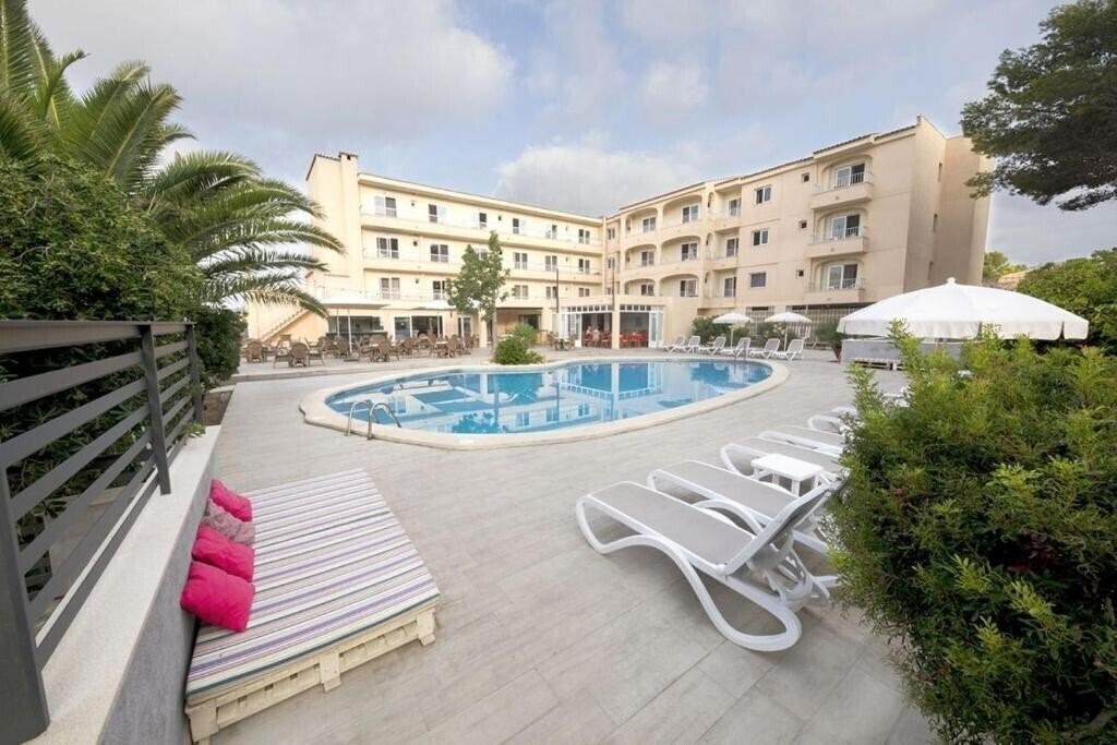 Фотографія Lliteras Hotel 1*
