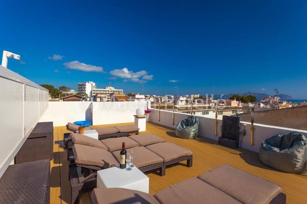 Отель Apartamentos Obelisc 4*