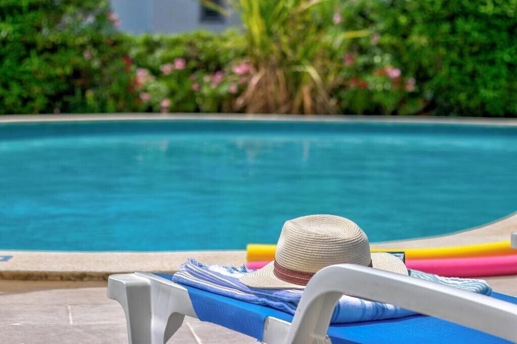 Фото Apartamentos Llevant (Port de Pollenca) 2*