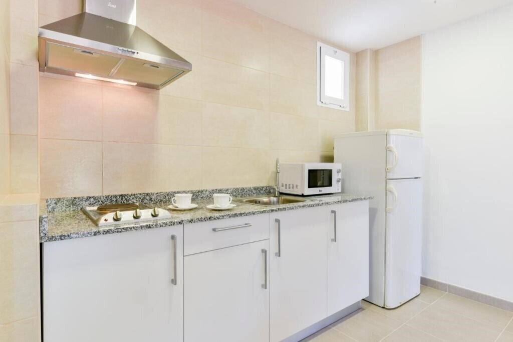 Готель Apartamentos Don Juan 3*