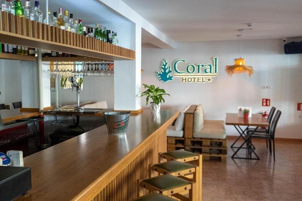 Отель Coral Beach House & Food 1*