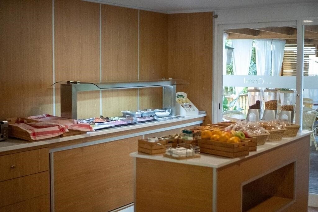 Картинка Coral Beach House & Food 1*