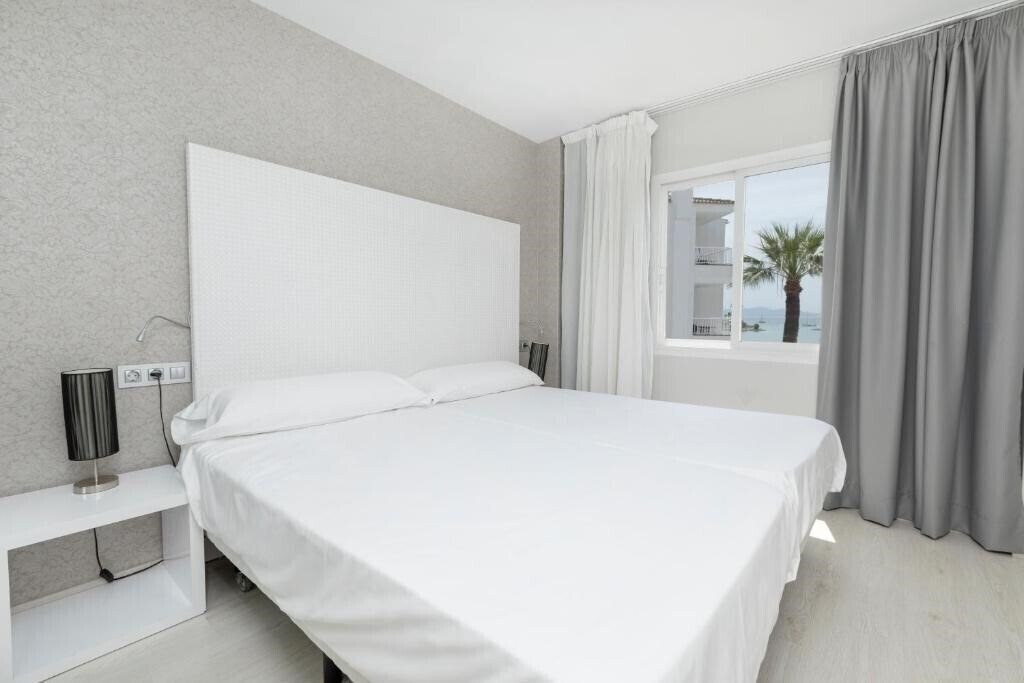 Фотографія Sand Beach Apartments 3*