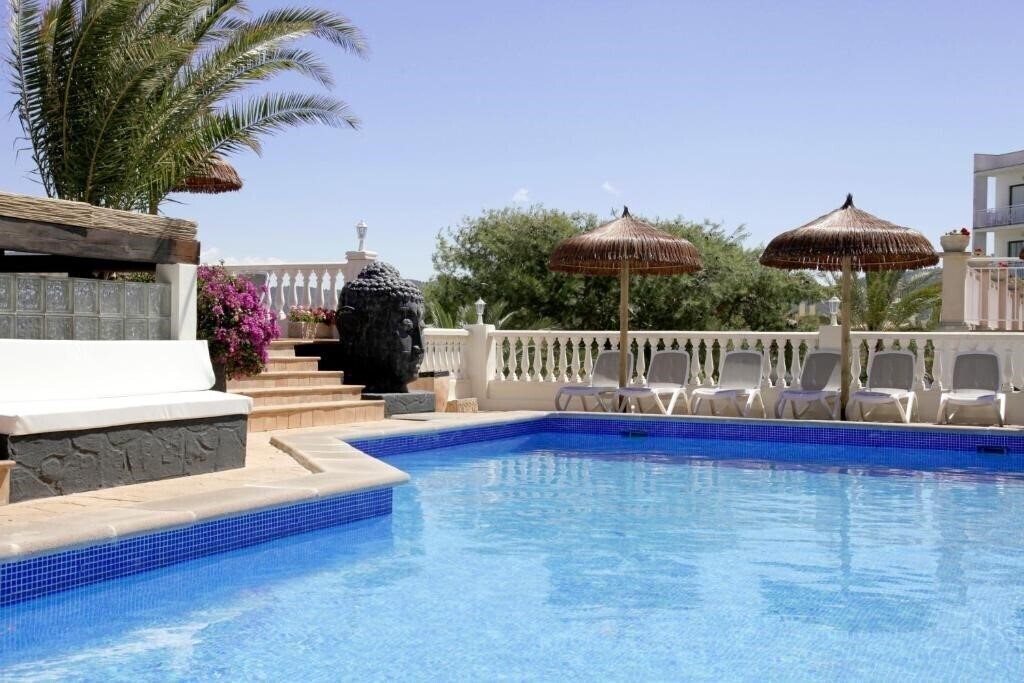 Фото Navia Santa Ponsa Hotel 3*