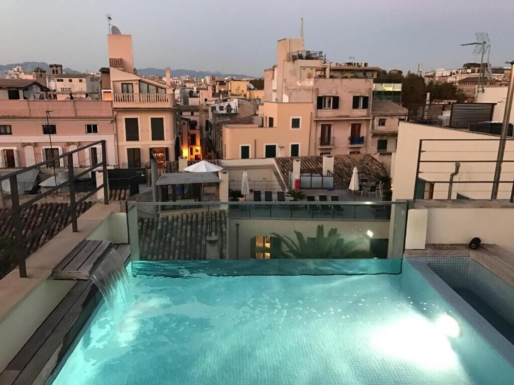 Готель Petit Palace Hotel Tres 4*