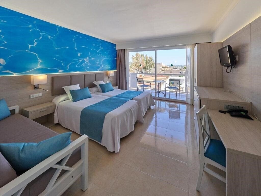 Фото Paguera Beach Aparthotel 4*