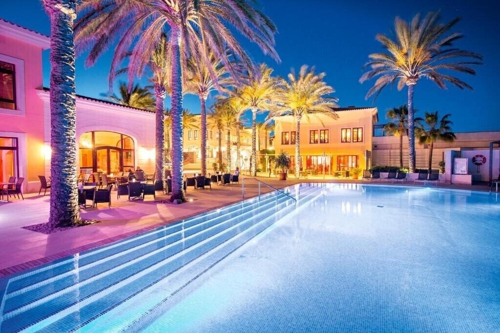 Фото Robinson Club Cala Serena 4*