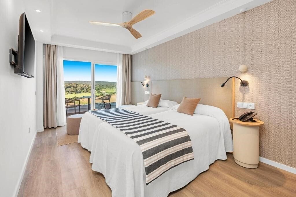 Фото HSM Atlantic Park 4*