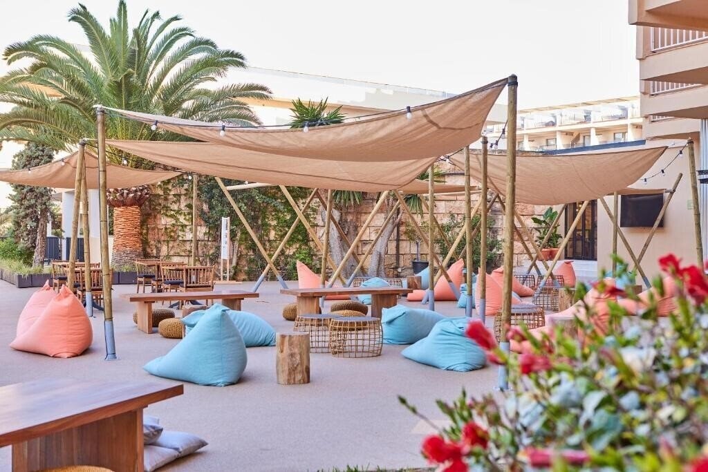 Картинка Tent Palmanova 3*
