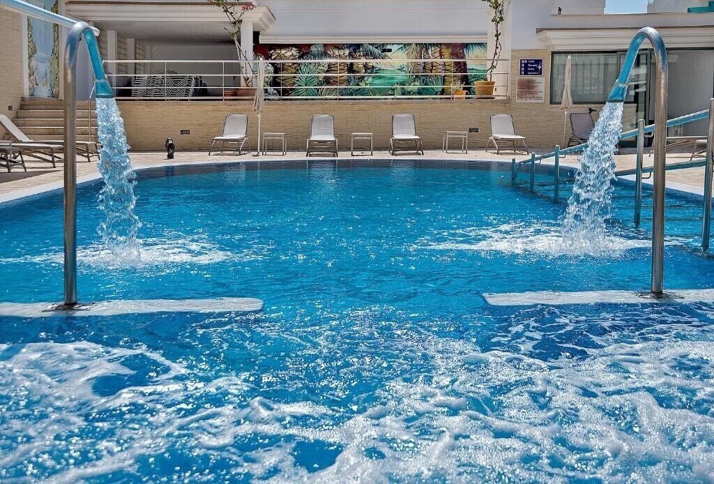 Фото Biniamar Hotel 3*