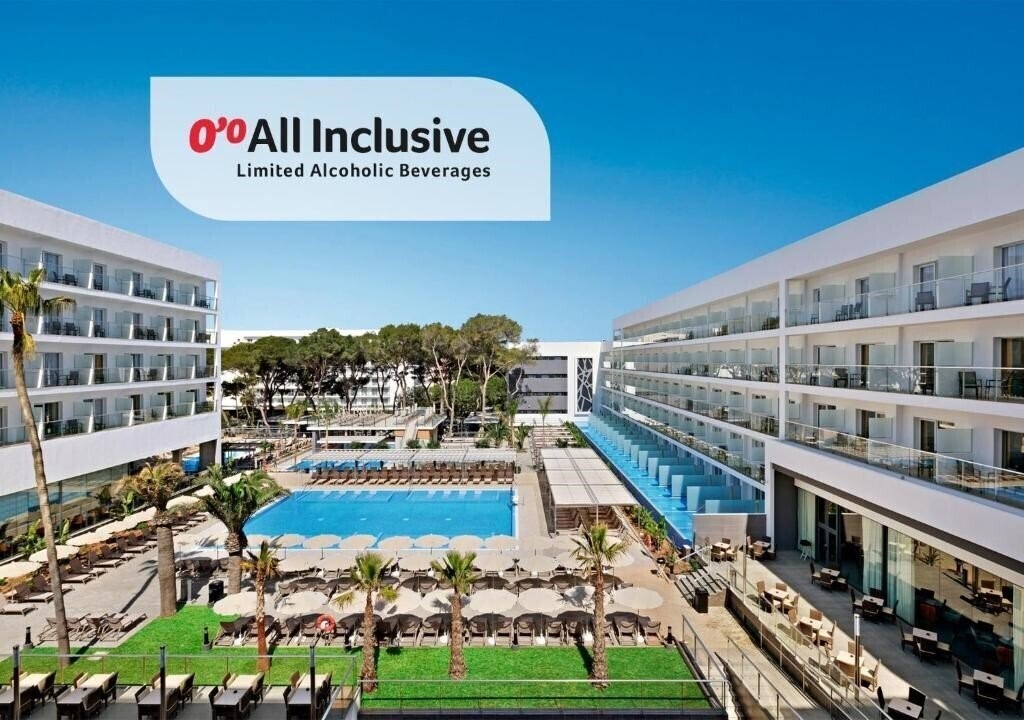 Отель Riu Playa Park 4*