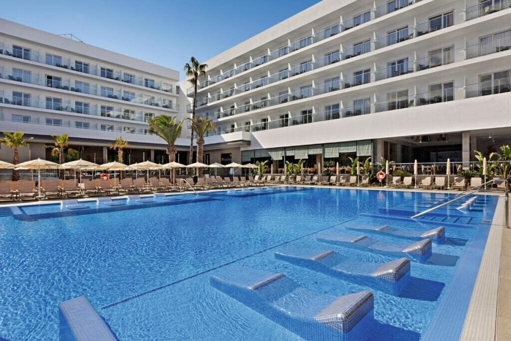 Изображение Riu Playa Park 4*