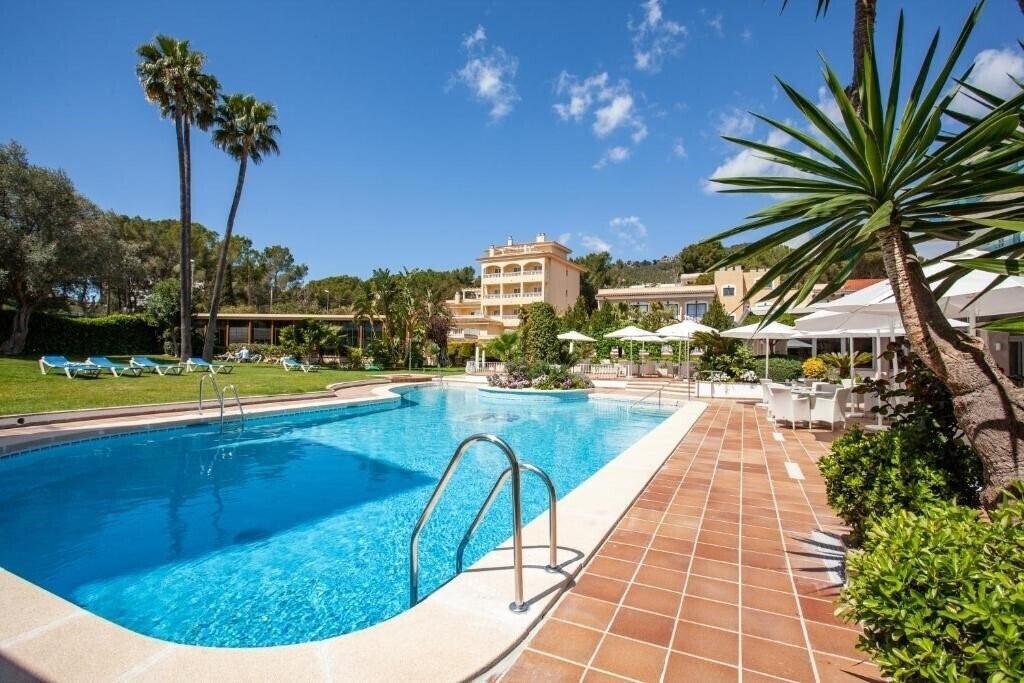 Готель Grupotel Nilo 4*