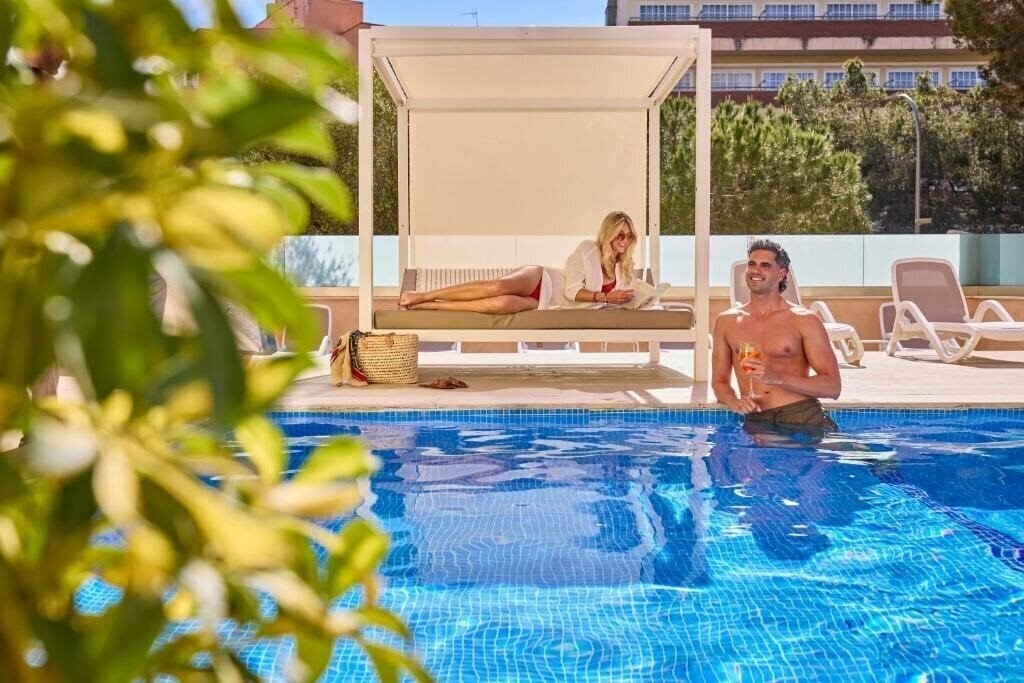 Отель Welikehotel Fenix 4*