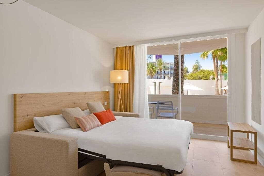 Фото Palmanova Beach Apartments by TRH 3*