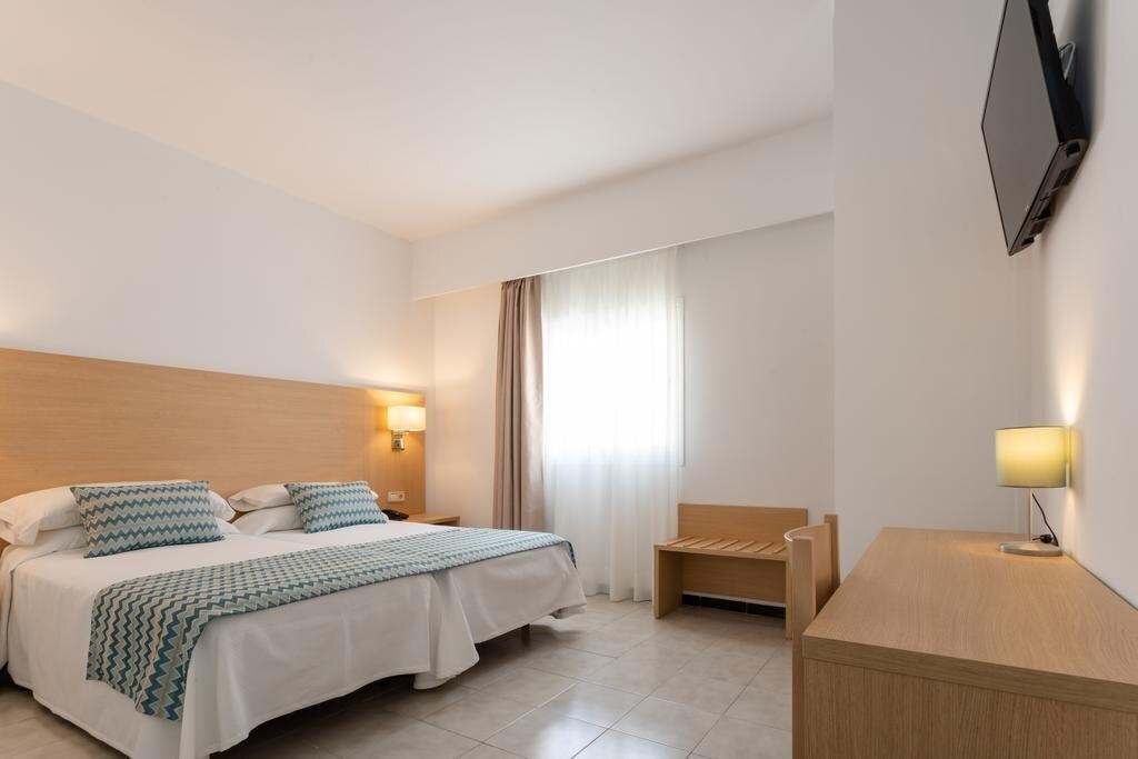 Фотография Riutort 3*